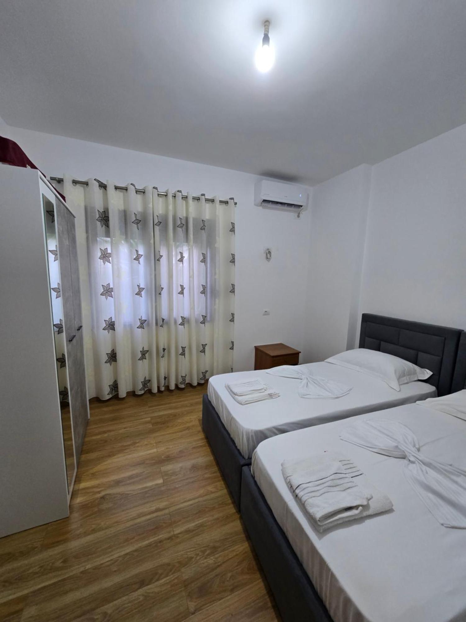 Brana Apartments Sarandë Exterior foto